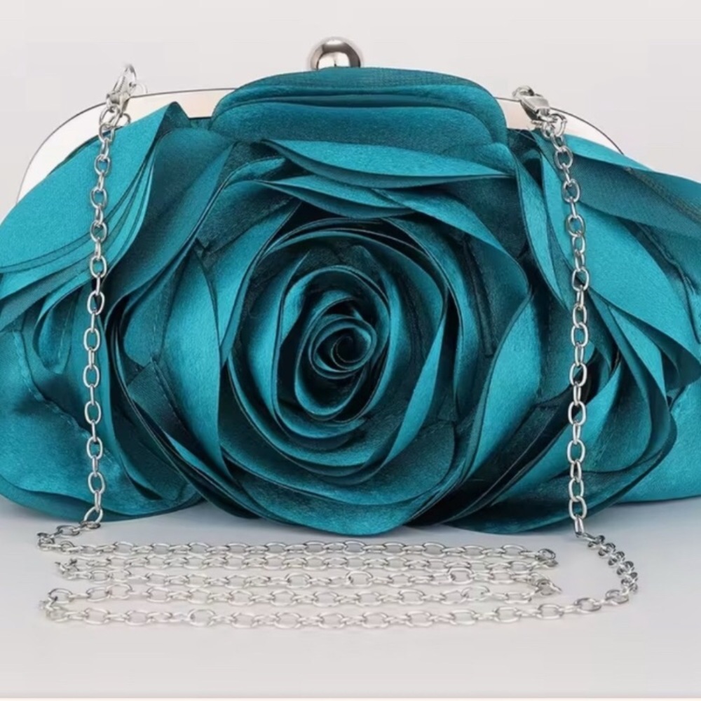 Floral Clutch blue New